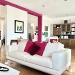 Moderno Y Amplio Apartamento En El Centro De Roses